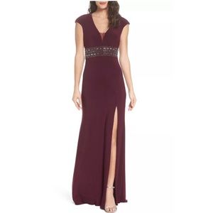 NEW Xscape Bead Embellished Cap Sleeve Gown Dress Size 6